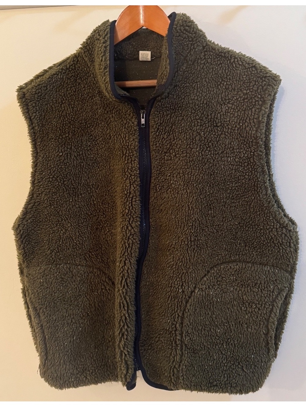 Cozy Olive Green Sherpa Fleece Vest for Women
